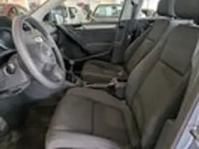 Volkswagen Golf thumbnail 6