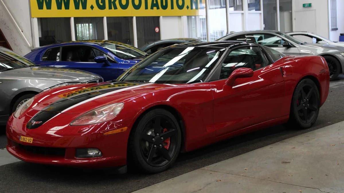 Chevrolet Corvette — foto 1