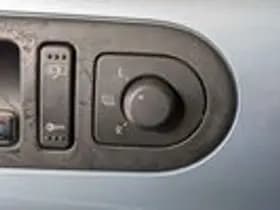 Volkswagen Beetle thumbnail 11