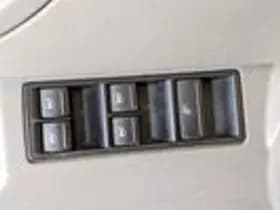 Volkswagen Beetle thumbnail 12