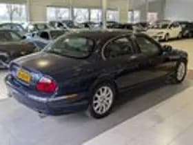 Jaguar S-Type thumbnail 4