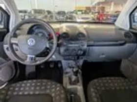 Volkswagen Beetle thumbnail 9