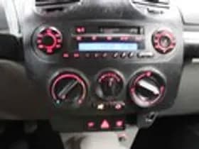 Volkswagen Beetle thumbnail 10