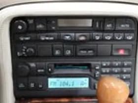 Jaguar XK8 thumbnail 11