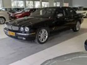 Jaguar XJR thumbnail 2