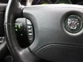 Jaguar XJR thumbnail 18