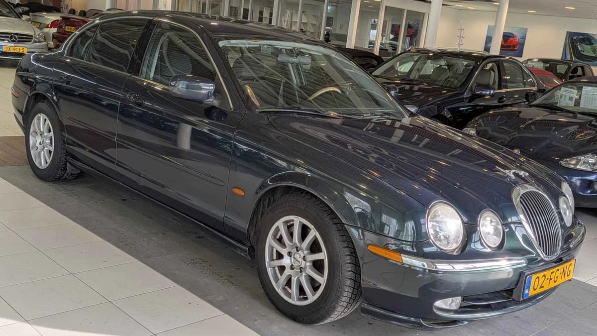Jaguar S-Type — foto 1