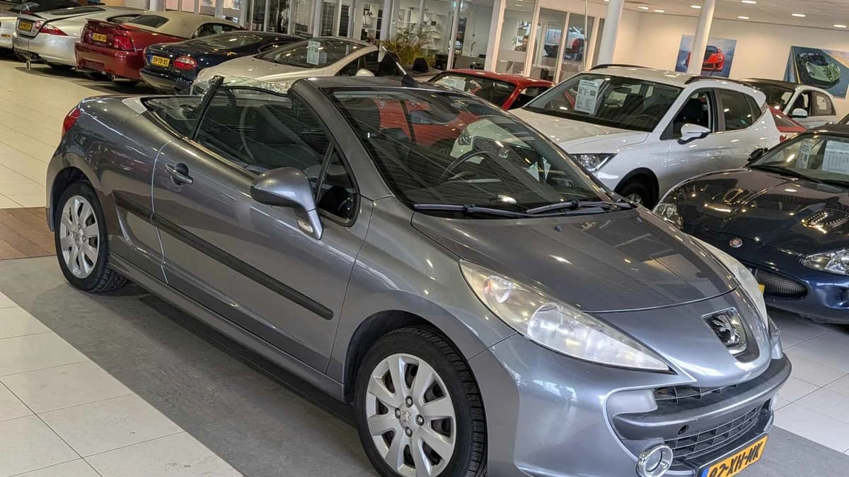 Peugeot 207 — foto 1