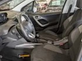 Peugeot 2008 thumbnail 7