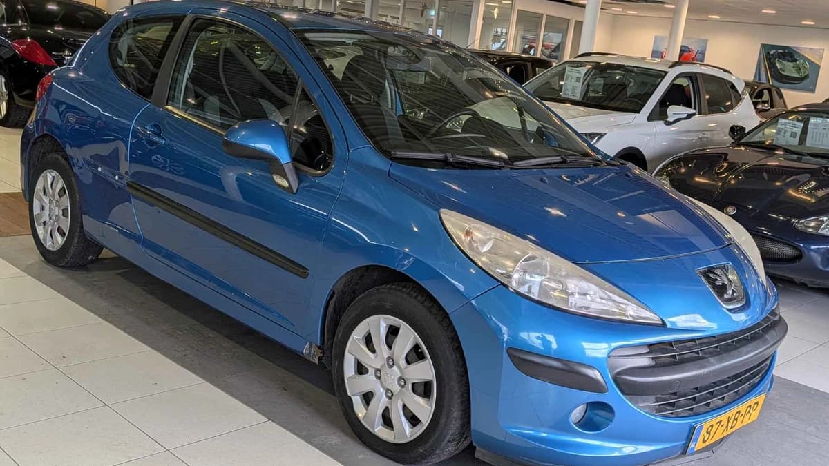 Peugeot 207 — foto 1