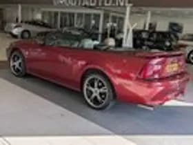 Ford Mustang thumbnail 15