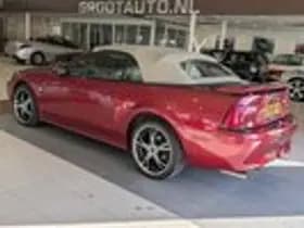 Ford Mustang thumbnail 3