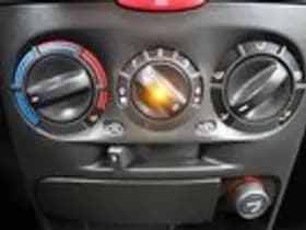 Fiat Punto thumbnail 10