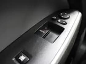 Mazda 2 thumbnail 15