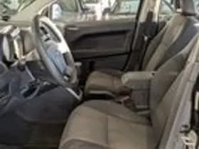 Dodge Caliber thumbnail 6