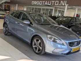 Volvo V40 thumbnail 1