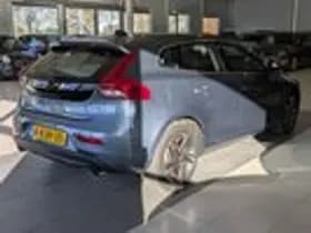 Volvo V40 thumbnail 4
