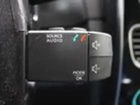 Renault Clio thumbnail 21