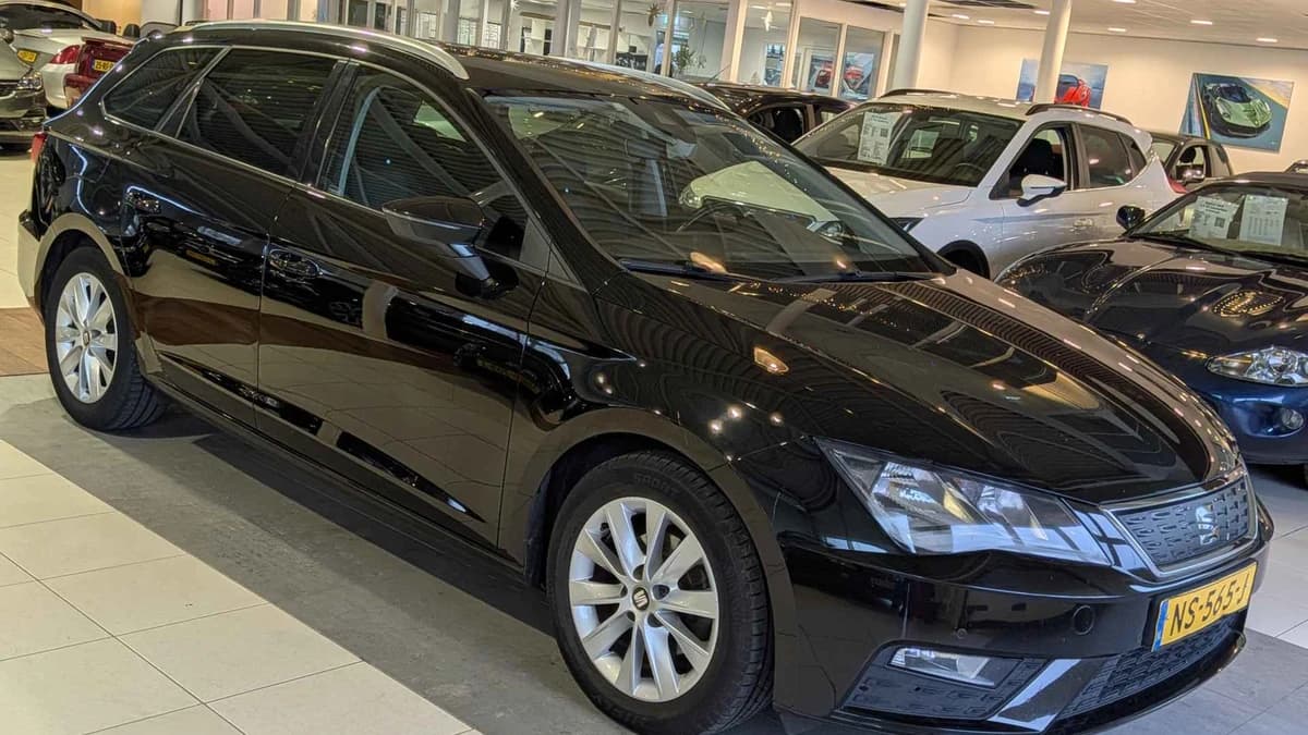SEAT Leon — foto 1