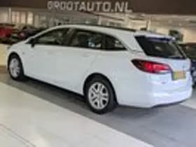 Opel Astra thumbnail 3