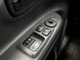 Hyundai Accent thumbnail 12