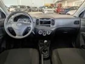 Hyundai Accent thumbnail 8