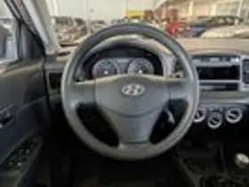 Hyundai Accent thumbnail 9