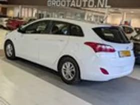 Hyundai i30 thumbnail 3