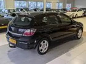 Opel Astra thumbnail 4