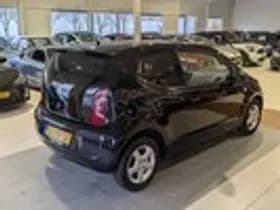 Volkswagen Up! thumbnail 4