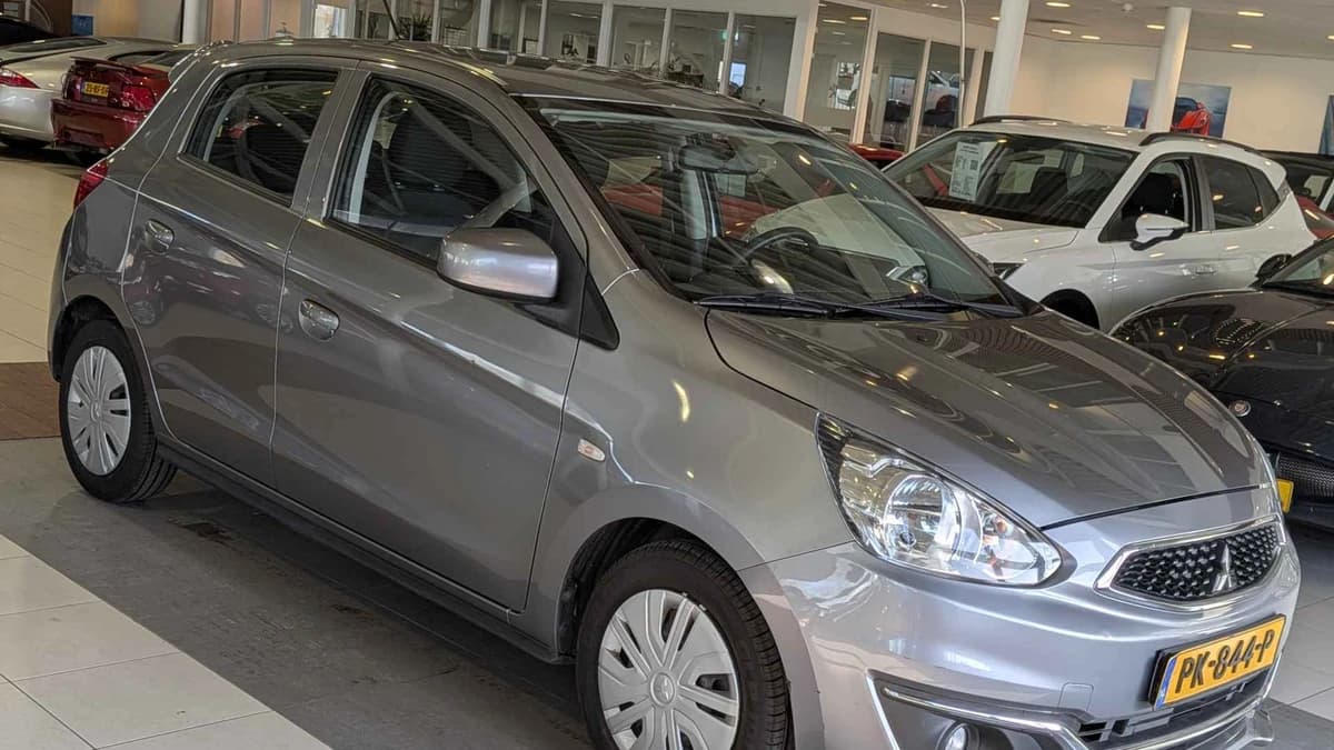 Mitsubishi Space Star — foto 1