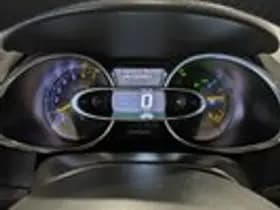 Renault Clio thumbnail 12