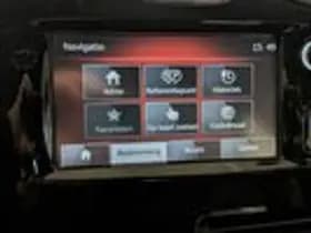 Renault Clio thumbnail 19