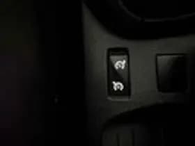 Renault Clio thumbnail 21