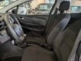 Renault Clio thumbnail 6