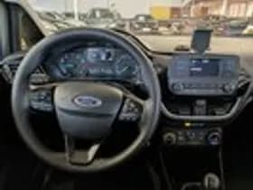 Ford Fiesta thumbnail 9