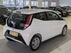 Toyota Aygo thumbnail 4