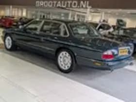 Jaguar XJR thumbnail 3