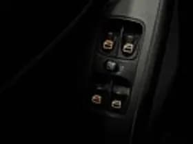 Mercedes-Benz C-Klasse thumbnail 13