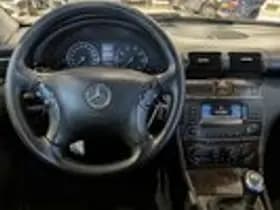 Mercedes-Benz C-Klasse thumbnail 9