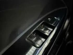 Mitsubishi Space Star thumbnail 11