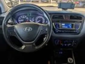 Hyundai i20 thumbnail 10