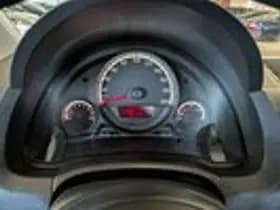 Volkswagen Up! thumbnail 11