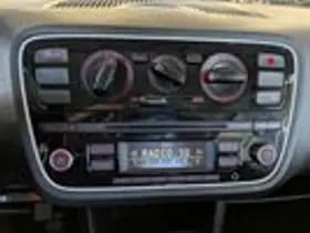 Volkswagen Up! thumbnail 12