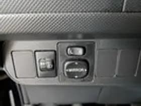 Toyota Auris thumbnail 15