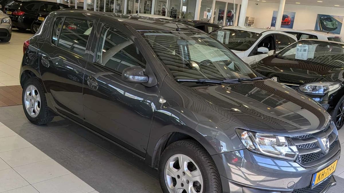 Dacia Sandero — foto 1