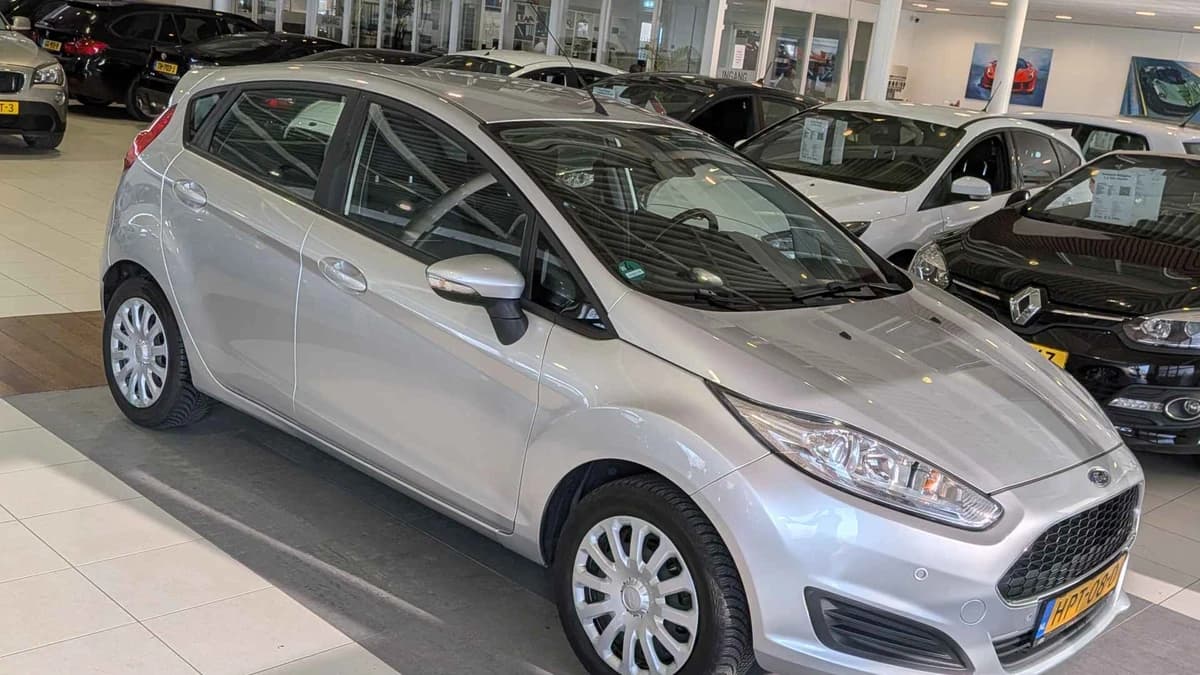 Ford Fiesta — foto 1