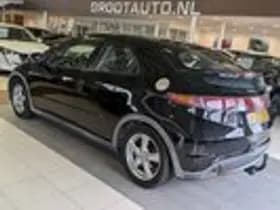 Honda Civic thumbnail 3