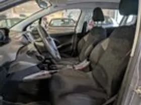 Peugeot 2008 thumbnail 6