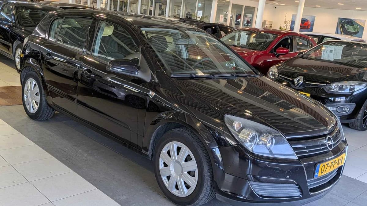 Opel Astra — foto 1